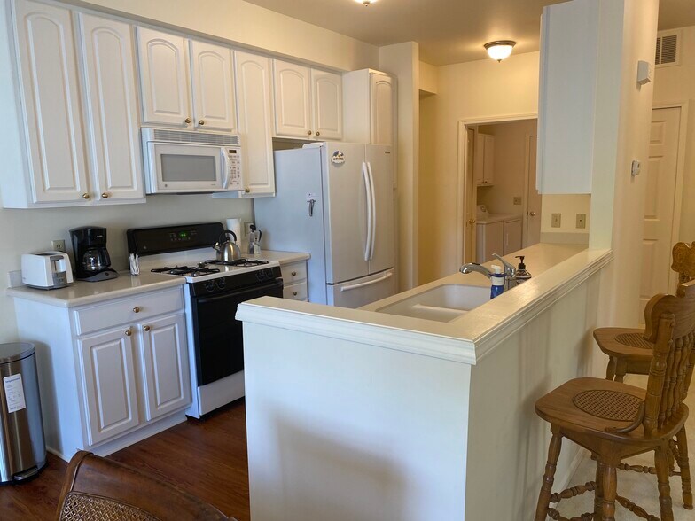 All Appliance and utensils included - 1075 Alameda Blvd