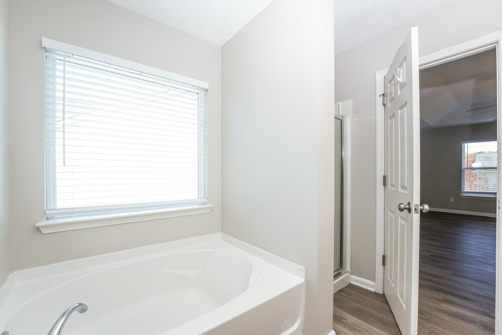 Building Photo - 1928 White Top Rd SE