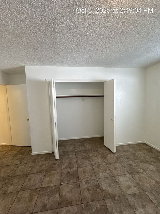 Building Photo - 2967