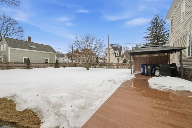 Building Photo - 202 North St