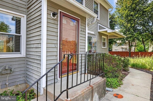 Building Photo - 23 Janwall Ct