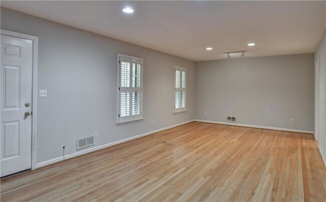 Building Photo - 1896 Winchester Trail