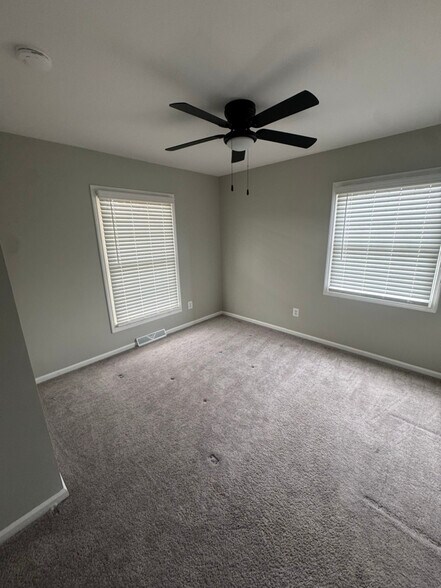 Building Photo - 5510 Raphael Dr