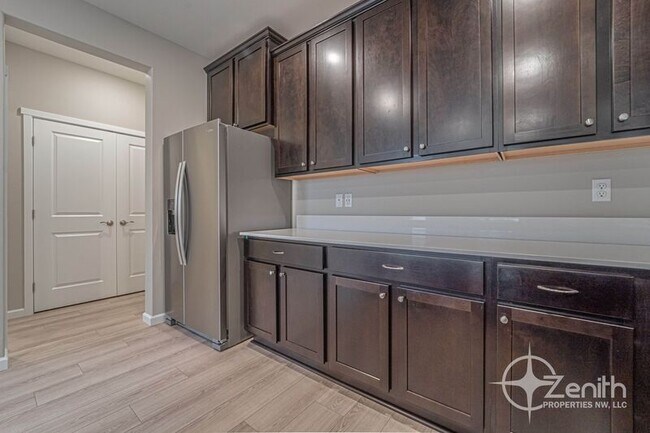 Building Photo - 7020 NE 156th Pl