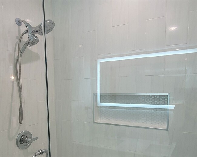 Building Photo - 53 W Eagle St