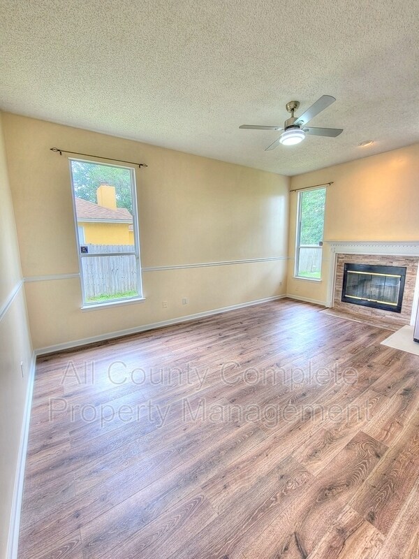 Building Photo - 433 Casheros Cove Dr