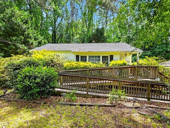 Building Photo - 2BR Home in West Midtown Near GA Tech and Shepherd Center! Furnished or Unfurnished.