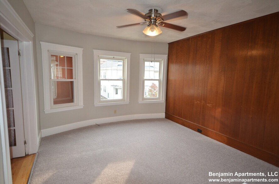 Building Photo - 20 Benton Rd