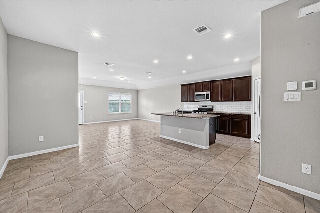 Building Photo - 29615 Breakwater Dr