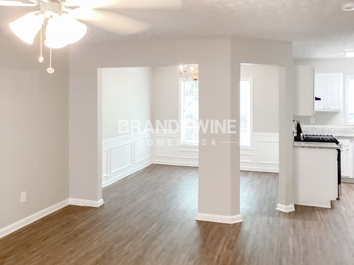 Building Photo - 3725 Patti Pkwy