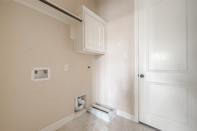 Building Photo - 4522 Marilee Chris Ct