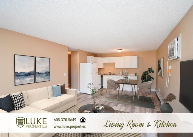 Building Photo - 405 S Sycamore Ave