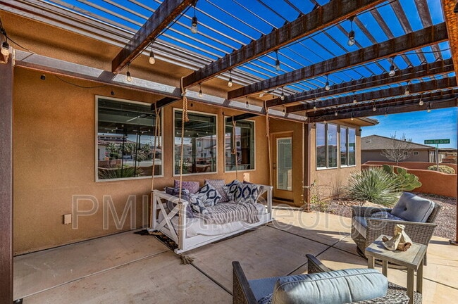 Building Photo - 2823 Kenzies Way