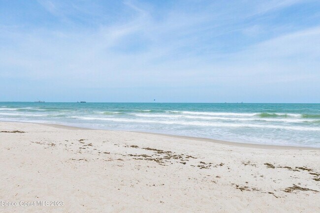 Building Photo - 555 Harrison Ave