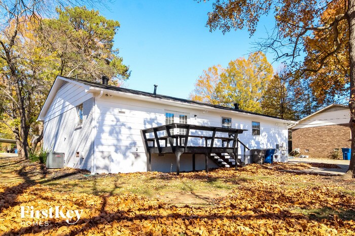 Building Photo - 4118 Kingsland Cir