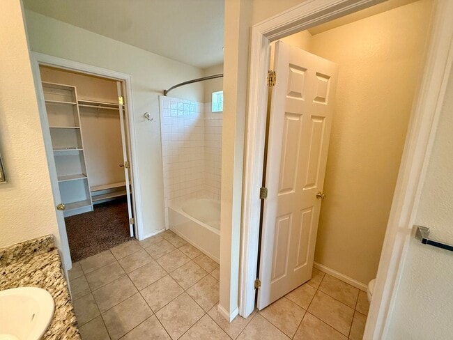 Building Photo - 3 bedroom, 2 Bath Ranch Home with 2 Car Attached Garage (WEEKLY MOWING INCLUDED) in South Fort Co...