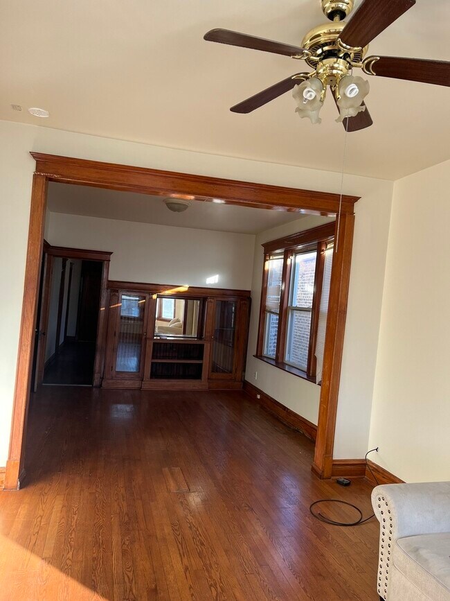 Building Photo - 4154 W 21st Pl