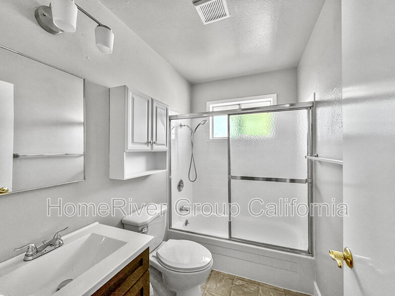 Building Photo - 8011 San Cosme Dr
