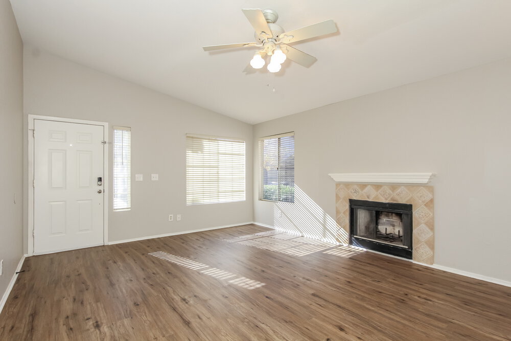 Building Photo - 1144 E Liberty Shores Dr