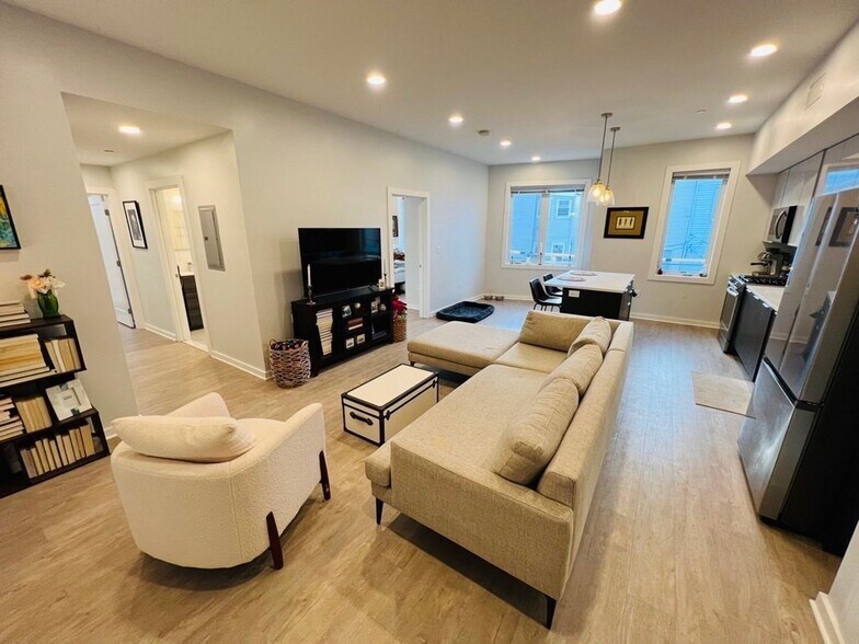 Building Photo - 3 Ward St