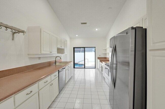 Building Photo - 21349 Placida Terrace