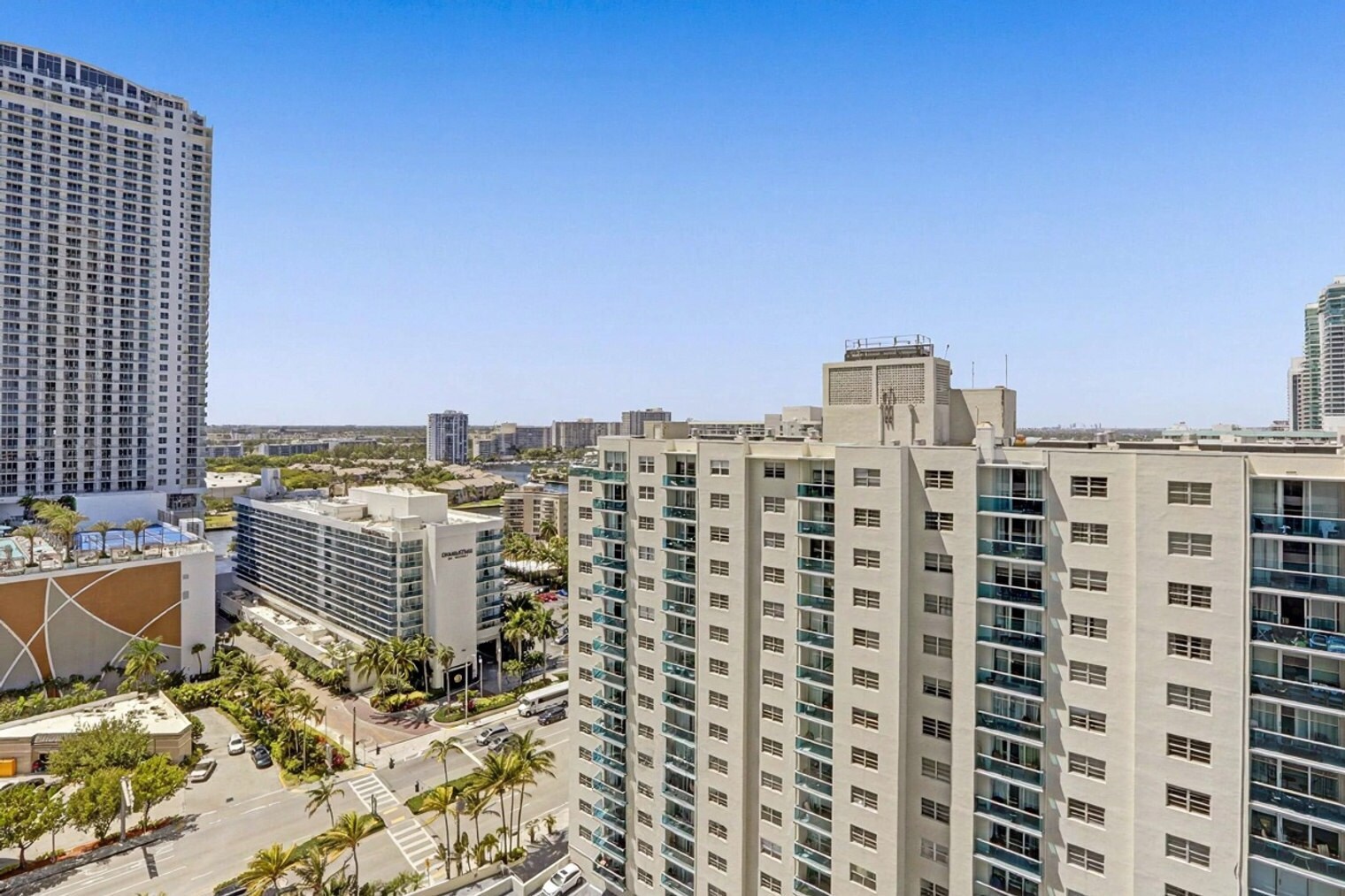 Building Photo - 4111 S Ocean Dr