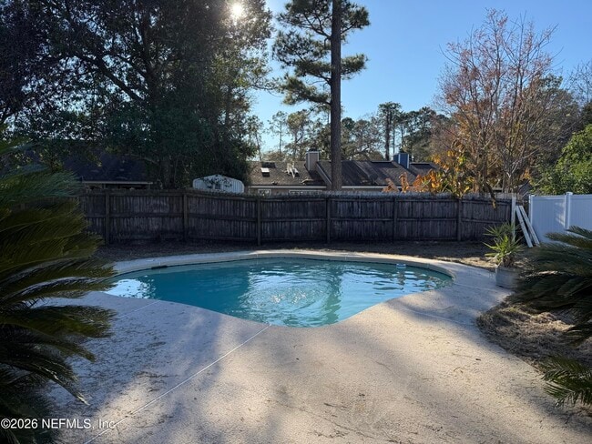 Building Photo - 2538 Green Spring Dr