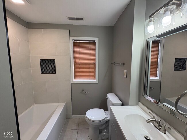 Building Photo - 8231 E 50th St