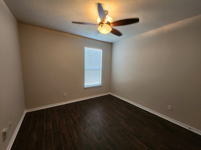 Building Photo - 8107 Rustic Terrace