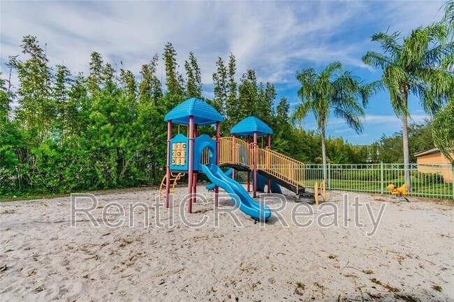 Building Photo - 2717 Via Cipriani