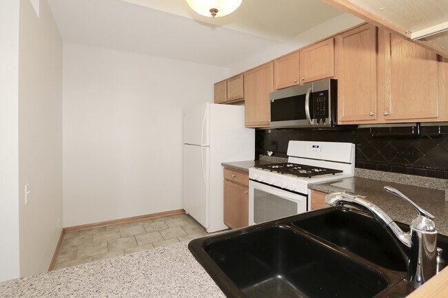 Building Photo - 2232 Dawson Ln