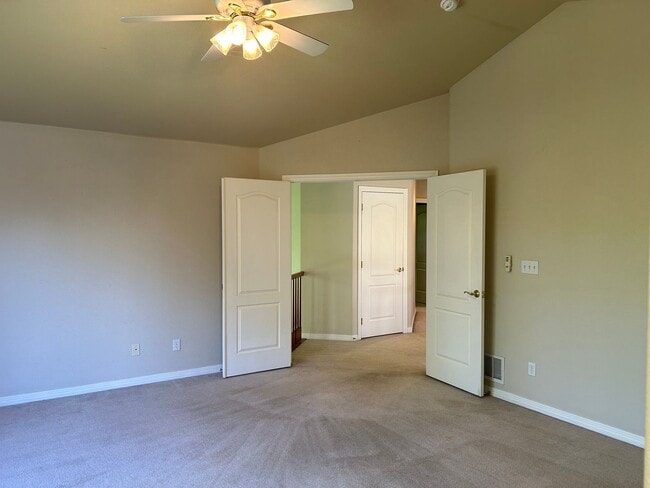 Building Photo - Beautiful Windsor Home Offering Space, Style, and Convenience