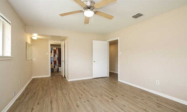 Building Photo - 6406 Ashton St