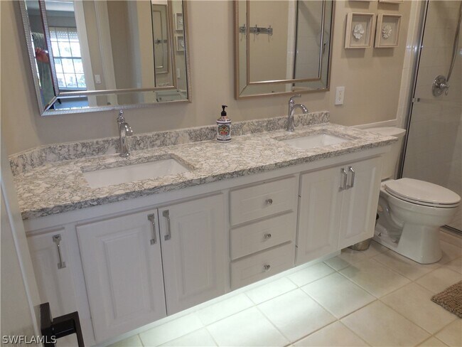 Building Photo - 5441 Guadeloupe Way