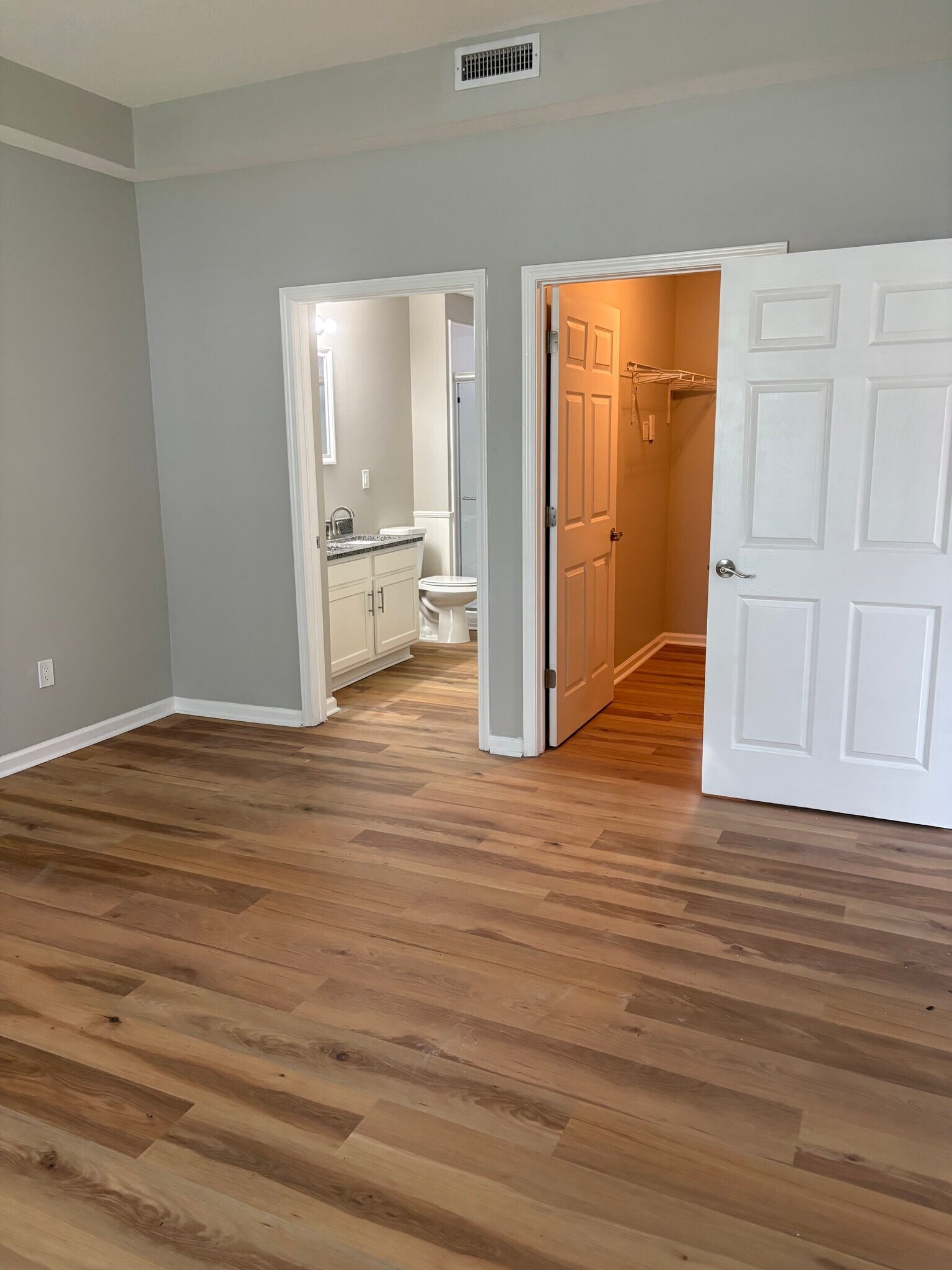 Building Photo - 785 Oakleaf Plantation Pkwy