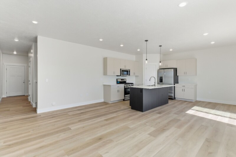 Building Photo - 3143 W 1625
