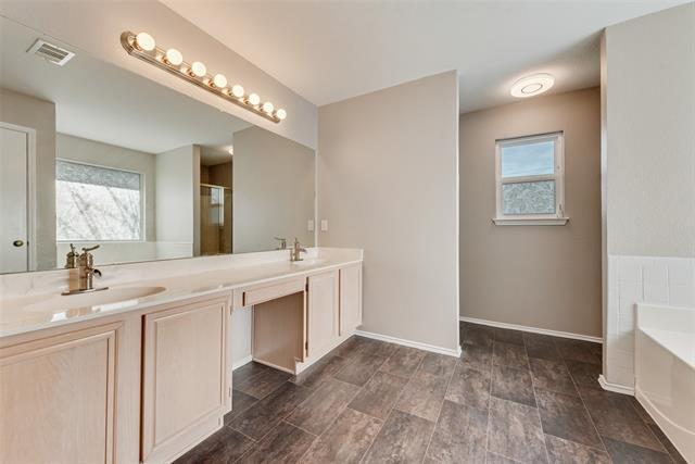 Building Photo - 6902 Kara Pl