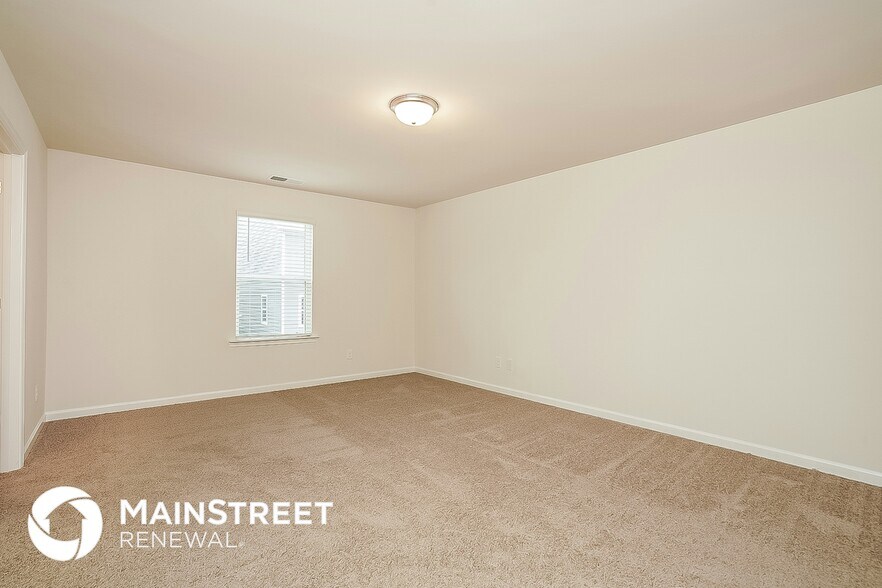 Building Photo - 313 Sportsman Dr