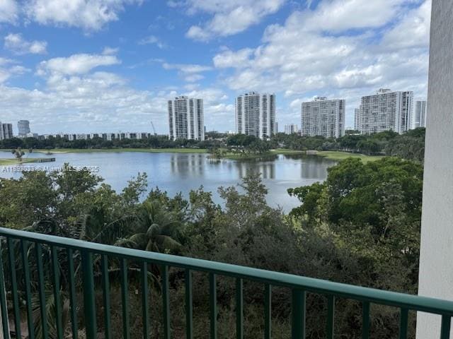 Building Photo - 20000 E Country Club Dr