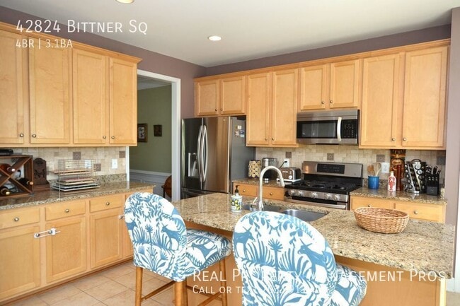Building Photo - 42824 Bittner Square