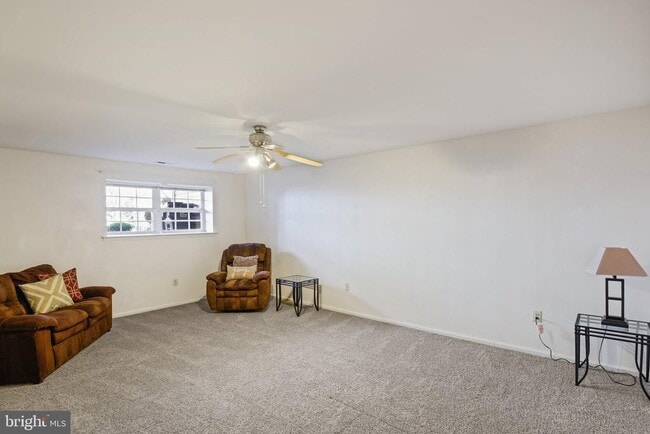 Building Photo - 842 Dewees Pl