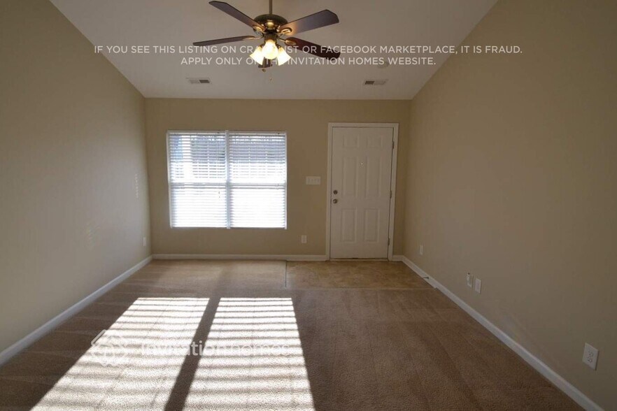 Building Photo - 1326 Laurel Woods Dr