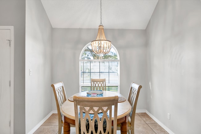 Building Photo - Innerarity Point Living at an Affordable Cost!