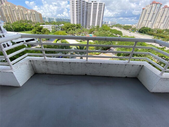 Building Photo - 3300 NE 192 St