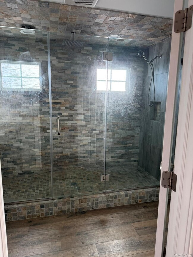 Building Photo - 16 Cape Rd