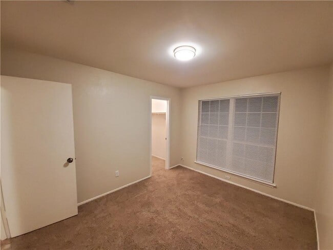 Building Photo - Welcome Home!