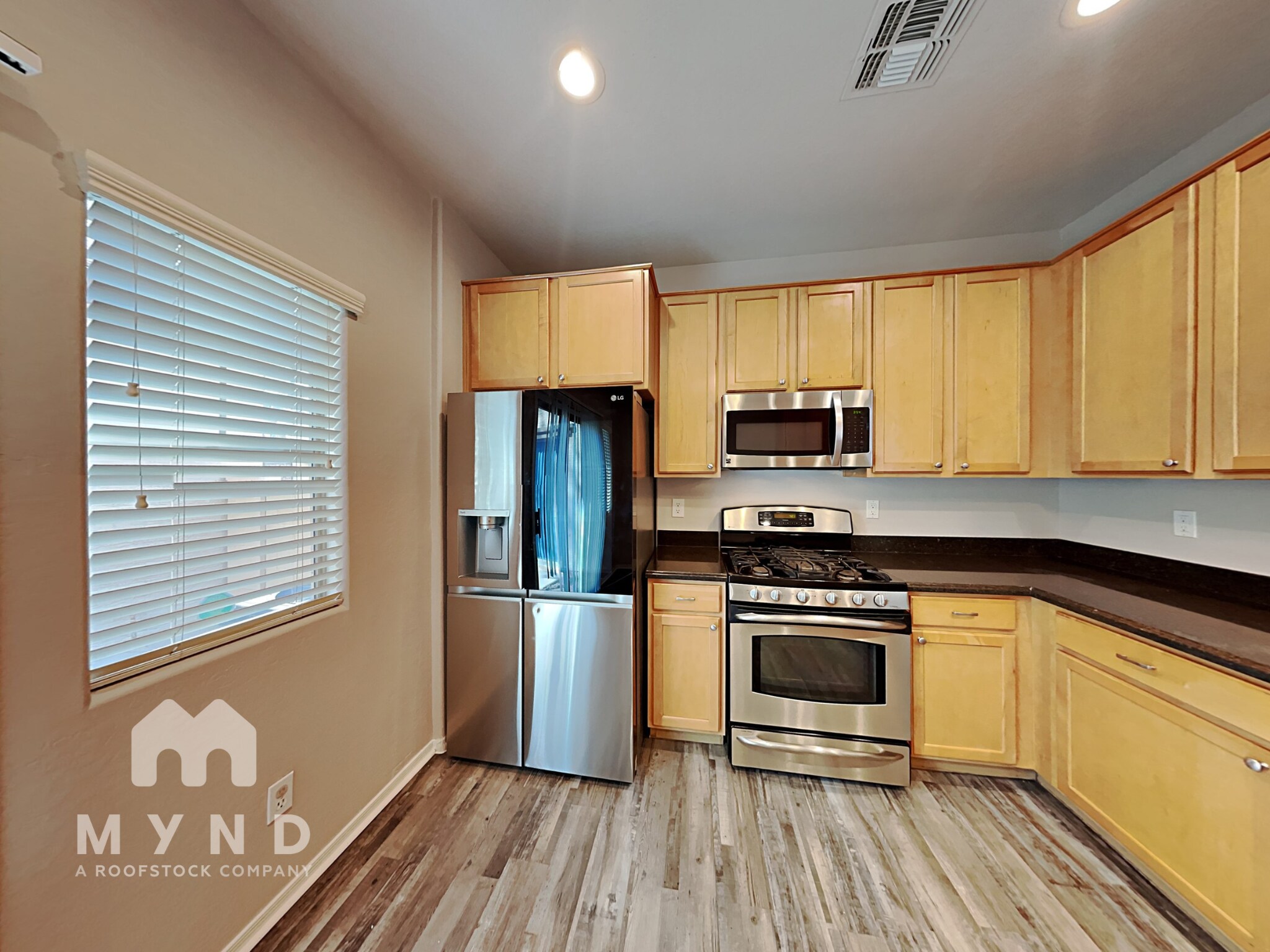 Building Photo - 2507 N 148th Dr