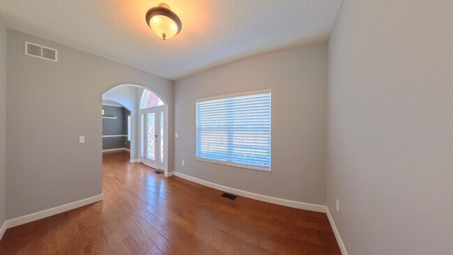 Building Photo - 308 Windsor Forrest Rd