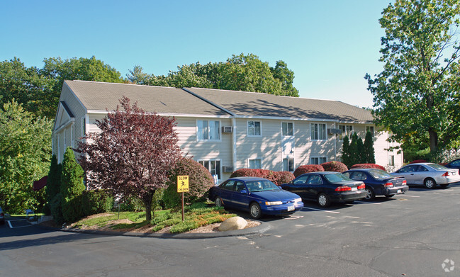 Building Photo - Whispering Meadows