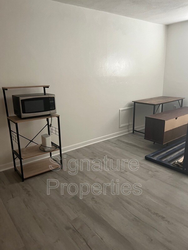 2840 Colonial Ave SW 2840 Colonial Ave SW Roanoke VA 24015